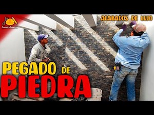 Stone installation on interior wall | ConstruProceso