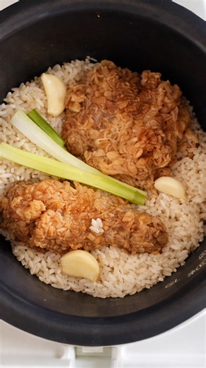 Fried chicken rice cooker hack that actually works