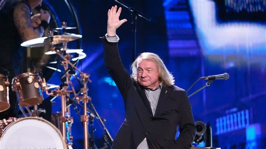 Foreigner’s Lou Gramm will sign albums at a St. Petersburg record store