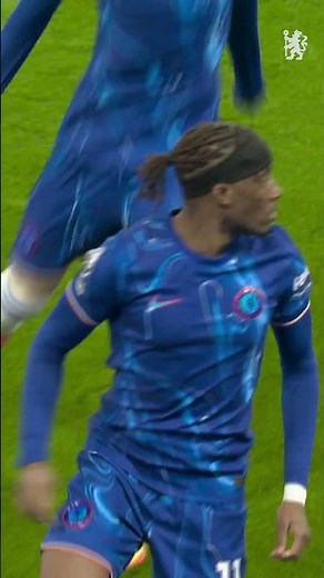 NONI with the opener 👊