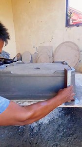 The process of smoothing the surface of the pots. Do it slowly for maximum results. #pot #Bonsai #kreatif #handmade #DIY #Craft #Reels | Azura Senja R