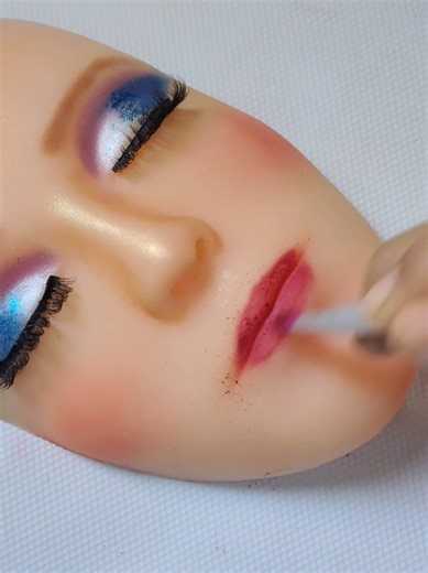 Dummy Face Eye Makeup Tutorial for Smokey Eye Looks