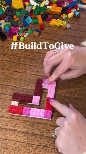 Building a LEGO Heart with ‪@Mummysflippinhouse‬ ❤️ #lego #challenge #christmas #buildtogive