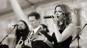 The Salamanders | Wedding Bands & DJs | Cost, Reviews & Photos | Zola