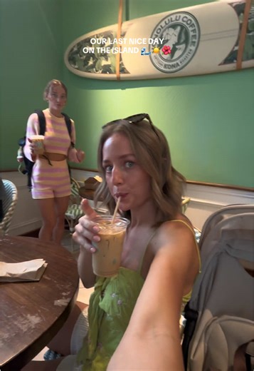 Honolulu morning vlog with the fam !! 🌊🌺 Our last nice day before the storm 🥲 #travelvlog #hawaii