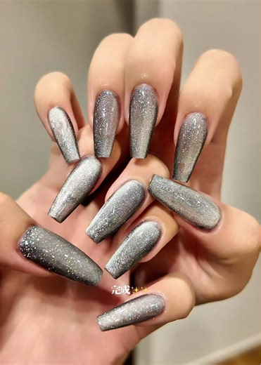 久しぶりにお肉のとこで亀裂😭痛痛 #セルフネイル#ジェルネイル#長さ出し#長さだし#ネイルチップ#shein#ネイル工房#セリア#グレース#マグネットネイル#ネイル#亀裂#亀裂補強