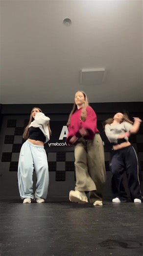 Feel the Love: Trio Dance Performance