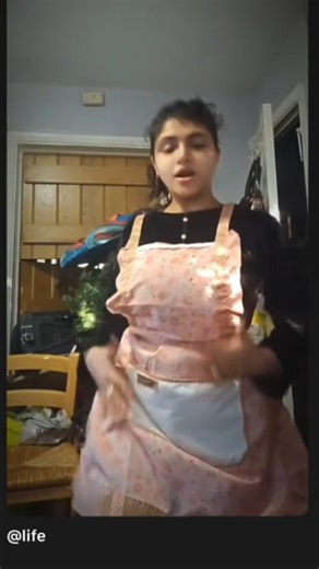 Urve Surve on Instagram: "#trendingreels #reels #trending #reelvideo #london #uk #unitedkingdom #viral #followme #repost"