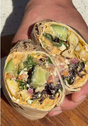 Delicious Chicken Shawarma Salad Wrap for Spring
