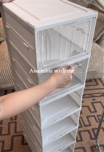Assemble a Foldable Shoe Storage Box Step-by-Step