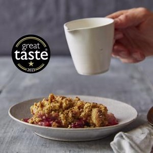 2.7K views · 20 reactions | Word of warning: watch out for our crumble. You’ll be sitting at the table, all resolute in your decision not to have any pudding, “Oh no, not for me thanks.” But then you’ll see it (all those plump blackberries), you’ll smell it (the buttery golden oats) … and that’s it. Within a millisecond your resolve will completely ‘crumble’. #Crumble #DessertLovers #FoodInspiration #thecookkitchen | COOK | Facebook