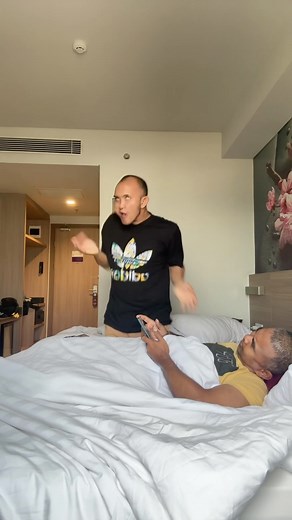 Ganggu orang tidur seru juga | Caisar Aditya Putra