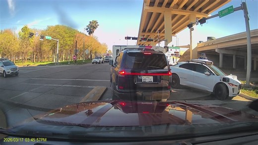 WATCH: Driverless Waymo vehicle turns into oncoming traffic and blocks roads in Houston