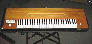 Le clavinet D6 Hohner, le clavier funk, démo