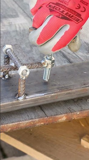 Simple jig for precise pipe positioning