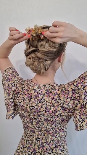 2 COIFFURES FACILES POUR ALLER A UN MARIAGE ! 🕊💍Tu préfères lachés ou le chignon ? #cheveuxlongs #tutocoiffure #hairinspo #chignon #braidstyles #hairstyle #tresses #coiffure #coiffurefemme #weddinghairstyle #coiffuremariage #chignonmariage #weddingupdos | poppy_hairstyles