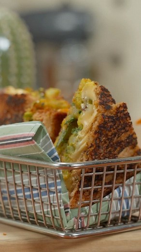 4.9K views | Next level cheese toast with Aloo and Dragon Fire Chutney, Vicky-style! #Partyinyourmouth #DragonFireChutney #ChingSecret #ILoveDesiChinese #AlooCheeseToast | Ching's Secret | Facebook