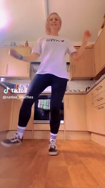 Shuffle Dance Choreography Inspired by NZ Shuffle