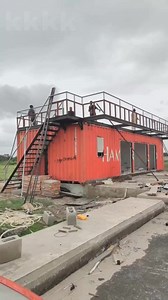 How a shipping container house comes together 🤯 When building with containers, you are already 50% complete from the start, all thať's left is to add those things that inspire you. Yes!!! I | USA Coin Professor