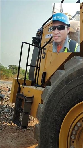 "Afternoon check-in time, everyone fill me in!".....on board NEW #CAT 986 Wheel Loader..