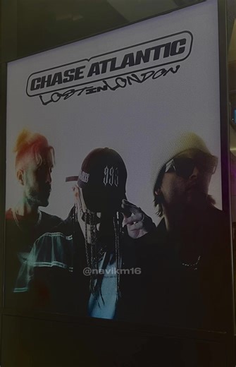 Chase Atlantic's Lost In Heaven Tour Concert Wallpapers