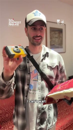 📸✨ Jesse Gold's dispo cam POV! Raw festival vibes. #javajazzfestival #concert #musicfestival