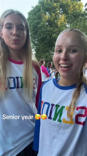 anna (@annaelisekaiser)’s videos with It Never Rains in Southern California - Albert Hammond