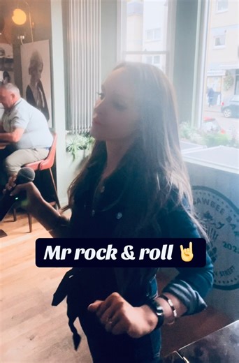 503K views · 9.5K reactions | Always loved Amy macdonald and her songs ❤️this one’s my fave! Love the words! #singer #cover #scottishsinger | Hollie Burns "Wedding & Events Singer Scotland" | Facebook