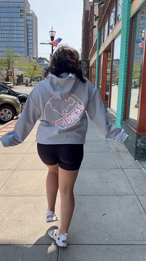 3.4K views · 23 reactions | The perfect summer hoodie I’m obsessed with these colors, it reminds me of cotton candy!! #kindness #kindnessmatters #kindnessisfree #hoodie #summerhoodie #summerhoodies #comfyhoodie #comfy #comfyoutfit #comfystyle #comfyclothes #comfycozy | Brenna M & Co | Facebook