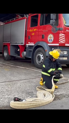 4.3K views · 51 reactions | Deploying a Cleveland Fire Hose Load.六‍...