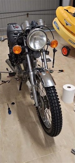 The Yamaha SR250 is finally starting to look like a scrambler 👀
