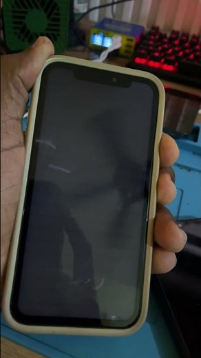 iPhone black screen fix#apple #shots #youtubeshorts