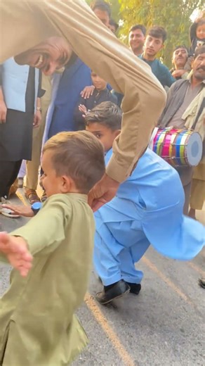 pashto mast dance #zarikaworld #zarikavlogs #zarikalife's