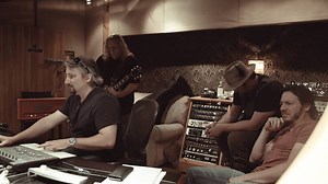 That moment in the studio when it all comes together. Warren Haynes, everybody... 👏🏽 | Lee Brice