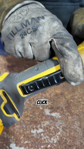 New Atomic Compact Series Die Grinder from DeWalt #ad #sponsered #dewaltpartner