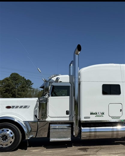 Exploring Diesel Power in Peterbilt Trucks
