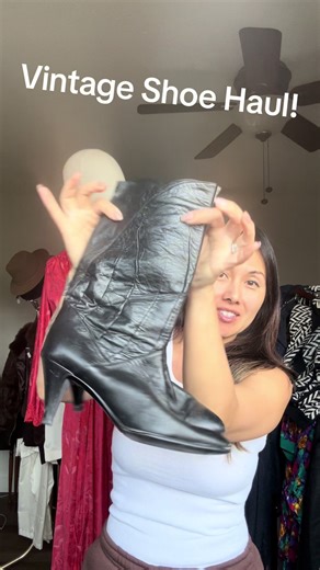 Vintage Shoe Haul!! 80's #vintageshoeshaul #vintageboots #vintagereseller #modmothvintageco