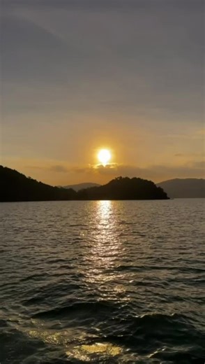 Sunset Cruise 🌇 🌅 New year, fresh goals. 2026 begins with discipline, focus, and consistency. Time to level up