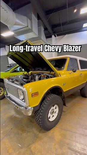 This long-travel Blazer build 😍 Check out this rig, running a #Camburg rearend and hubs.