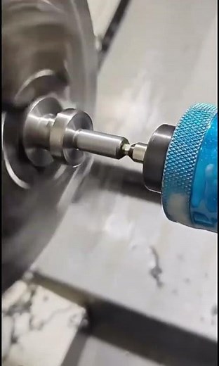 CNC Lathe Cutting a Hexagonal Inner Hole #cnc #autoengineering#cncmachining #metalfabrication