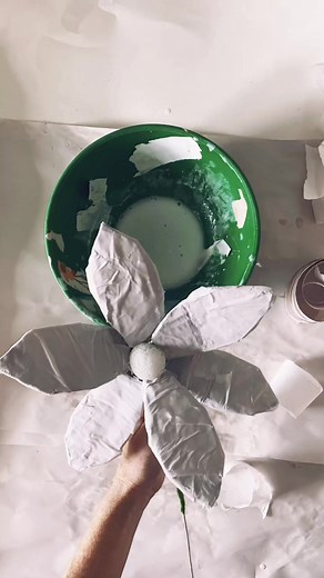 DIY Oversized Floral Bouquet: Paper Mache Flowers Craft Tutorial