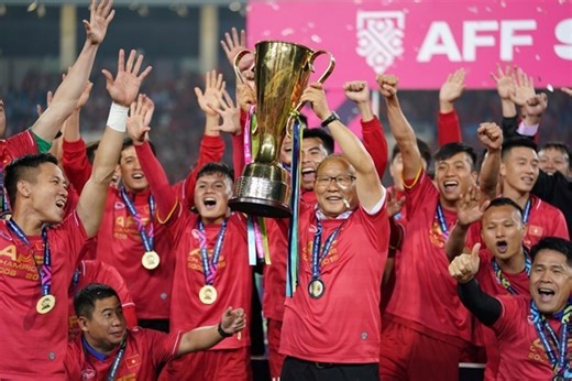 Vietnam win AFF Suzuki Cup trophy