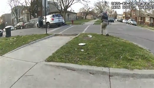 Chicago police officer involved in Dexter Reed shooting accused of threatening detective at bar