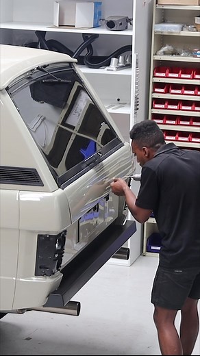 Explore the Range Rover Classic Lifestyle