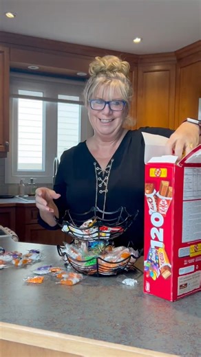 DIY Halloween Candy Bowl