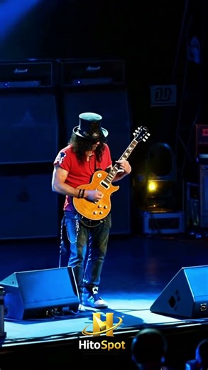 Slash Live Guitar Solo (Insane) 🤯🎸 #SlashLive #RockShorts