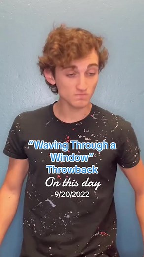 #onthisday was just two days after DEH closed on broadway. Without this show existing, I’d still be studying biochemstry and trying to become a doctor. Imagine that…I cant either lol🤪 #broadway #singing #benplatt #musicaltheatre @Dear Evan Hansen