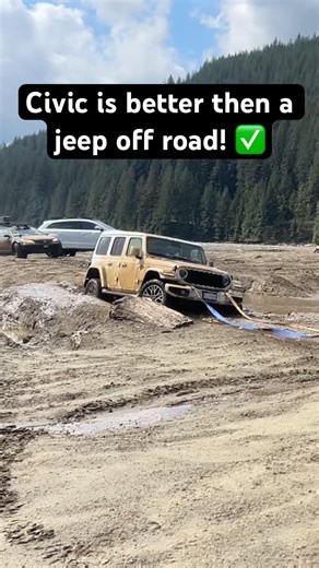 My Lifted Honda Civic is a Jeep slayer😎 #offroad #mudding #4x4 #offroadfail
