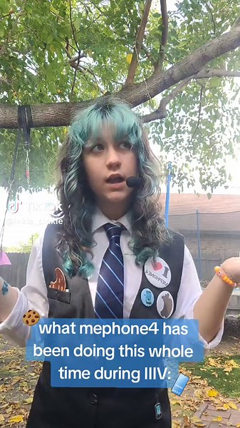 MePhone4 Fat Slob - Inanimate Insanity Cosplay