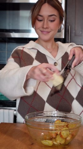 How to Make Airfryer Bagel Chips